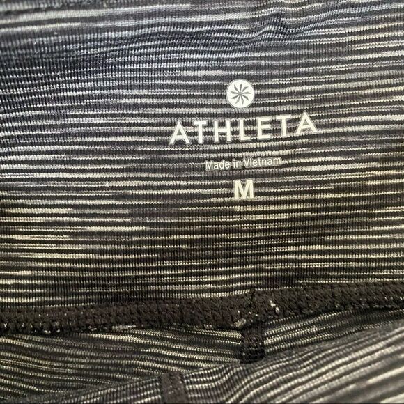 Athleta Cropped Leggings Sz M - Picture 6 of 7